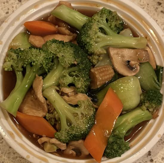73. Sliced Chicken Chop Suey 雞球什菜